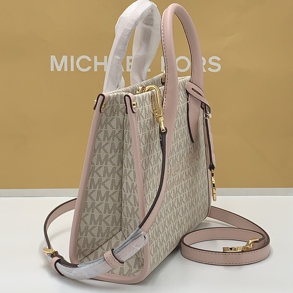 Michael Kors Mirella Small Shopper Top Zip Crossbody Pdr Blush Multi Logo MK
NWT - Picture 16 of 16